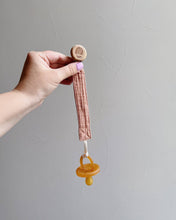 Load image into Gallery viewer, Cotton Dummy Clip: Umber