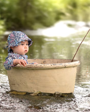 Load image into Gallery viewer, Swim Bell Hat Ripple Wattle Dusk