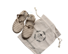 Load image into Gallery viewer, Jelly Shoe Linen