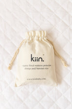 Load image into Gallery viewer, organic fitted mattress protector