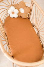 Load image into Gallery viewer, Organic Change Pad/Bassinet Sheet: Oat
