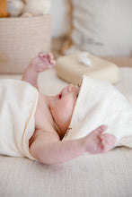Load image into Gallery viewer, Hooded Towel: Peony
