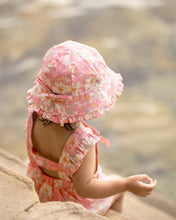 Load image into Gallery viewer, Bell Hat Yasmin Honeysuckle
