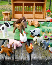 Load image into Gallery viewer, Felt Farm Animals Toys Set - Set of 10 Toys
