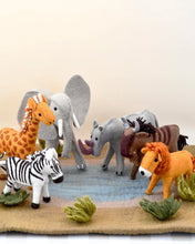 Load image into Gallery viewer, Felt Safari Animal Toys (Set of 6)
