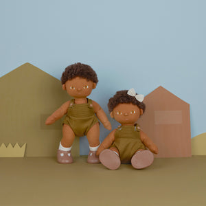 Dinkum Dolls Button