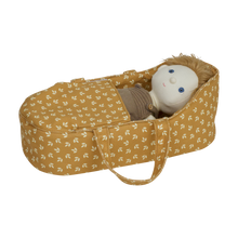 Load image into Gallery viewer, Dinkum Dolls Carry Cot - Leaf

