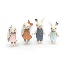 Load image into Gallery viewer, Doll House Kitchen + 1 Character
