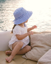 Load image into Gallery viewer, Sunhat Nautilus Capri

