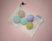 Load image into Gallery viewer, Wategos water splashers - reusable, silicone water balls
