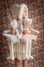 Load image into Gallery viewer, Misty Bunny White
