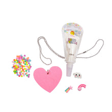 Load image into Gallery viewer, Decorama - Heart Necklace
