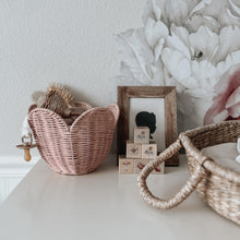 Load image into Gallery viewer, Rattan Lily Basket Set -  Blush
