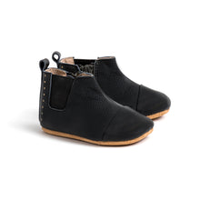 Load image into Gallery viewer, Pretty Brave Beau Baby Boots in Black. Childrens boots. Beau child black boot Pretty Brave. One country Mouse Kids, Baby Footwear, Baby shoes
