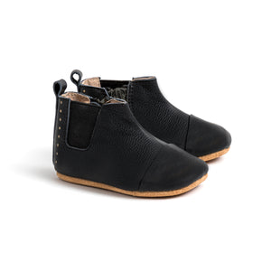 Pretty Brave Beau Baby Boots in Black. Childrens boots. Beau child black boot Pretty Brave. One country Mouse Kids, Baby Footwear, Baby shoes