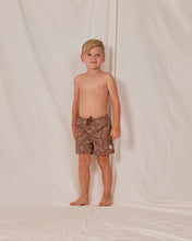 Load image into Gallery viewer, boys boardshort || palms

