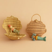 Load image into Gallery viewer, Olliella Shell Bag | Straw Olli Ella  One Country Mouse Kids
